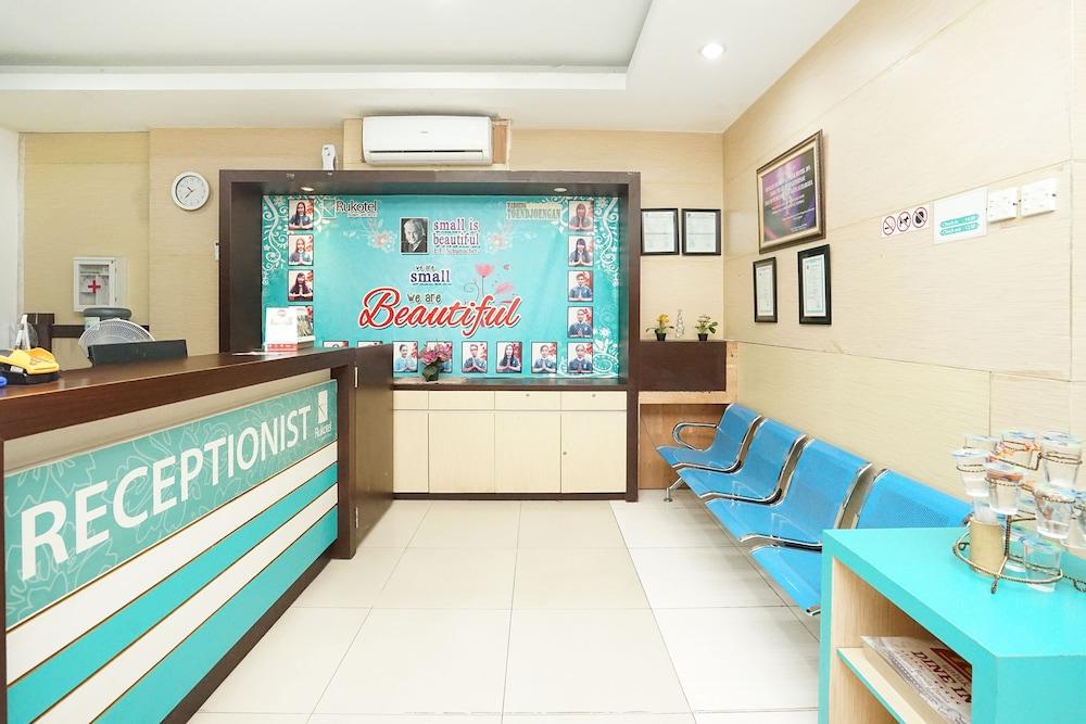 Oyo 277 Rukotel Near Rsu Adi Husada Undaan Kota Surabaya Eksteriør bilde