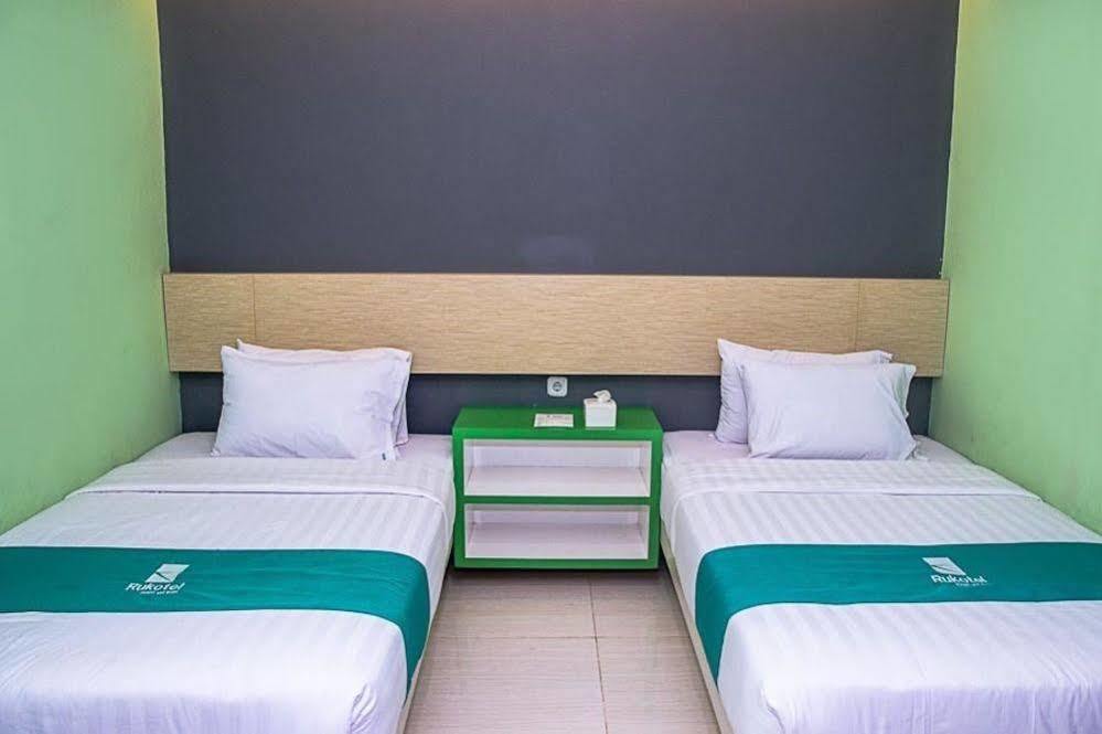 Oyo 277 Rukotel Near Rsu Adi Husada Undaan Kota Surabaya Eksteriør bilde