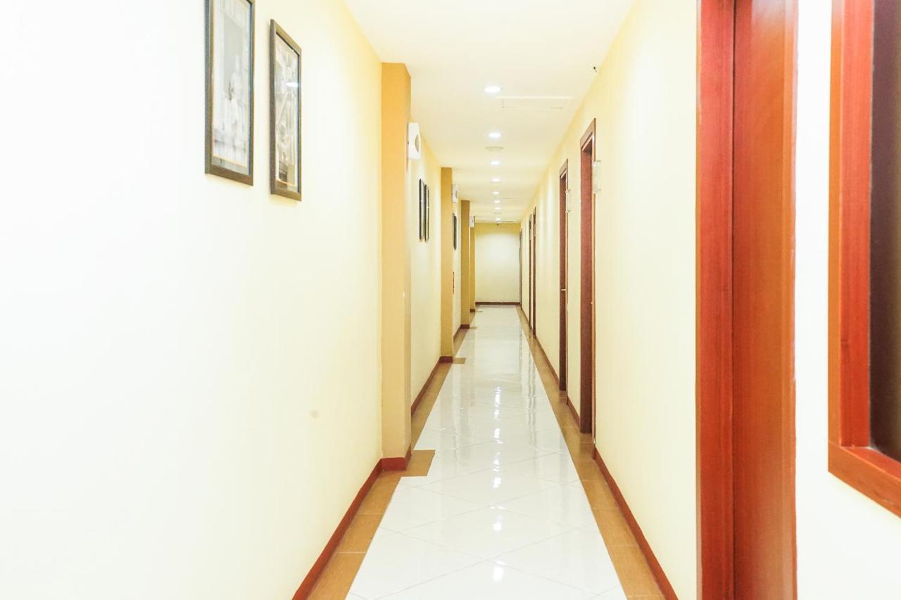 Oyo 277 Rukotel Near Rsu Adi Husada Undaan Kota Surabaya Eksteriør bilde